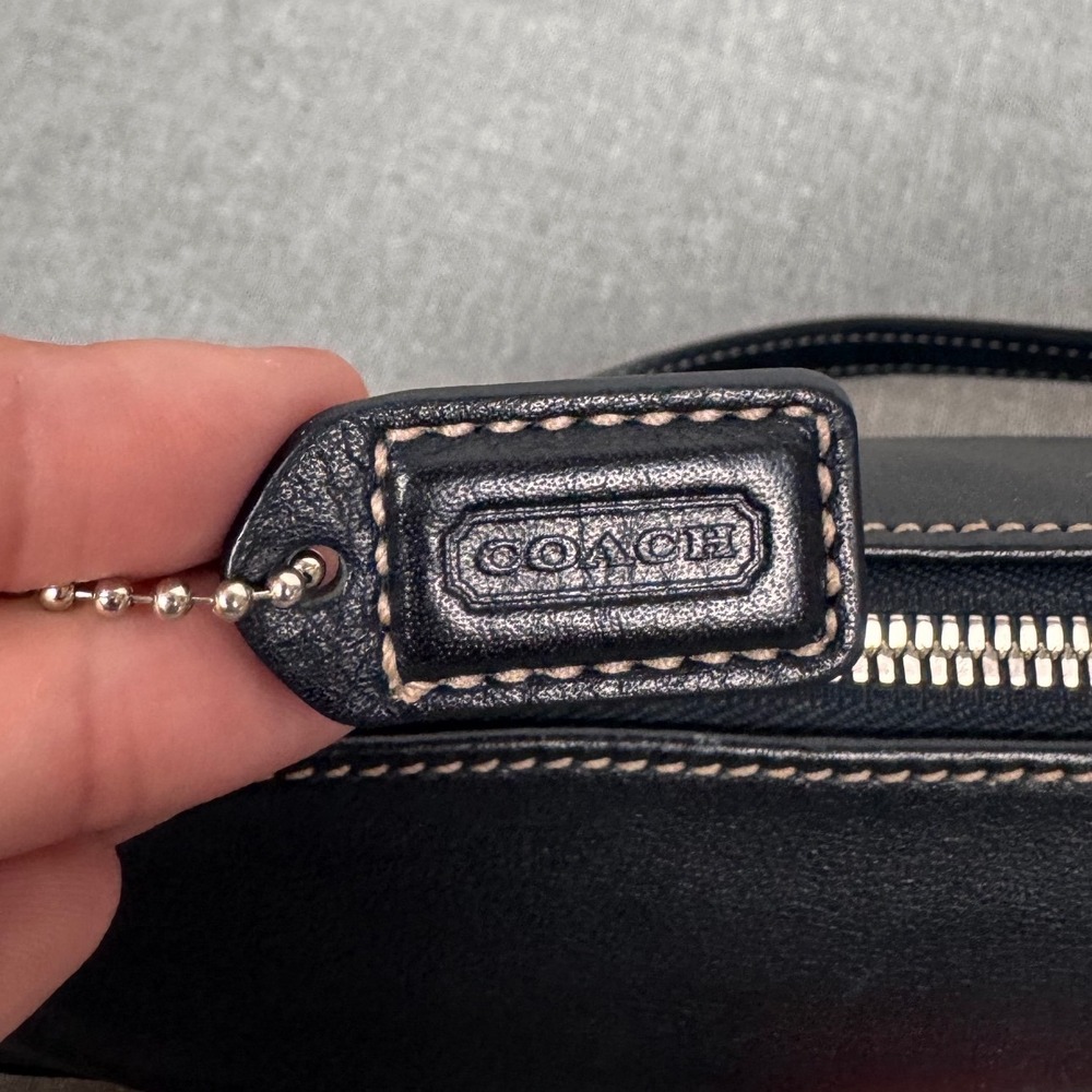 Coach Vintage Black Leather Baguette Shoulder Bag 7785 Contrast Stitch Small - Picture 3 of 6